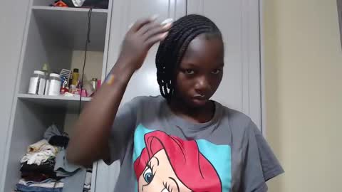 Snapshot of camclit chatting on March 10, 5:43 am Princess online show from March 10, 5:43 am