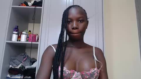 Snapshot of camclit chatting on March 8, 5:49 am Princess online show from March 8, 5:49 am