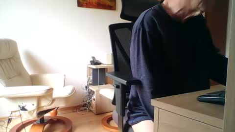 camcologne online show from October 28, 9:32 am