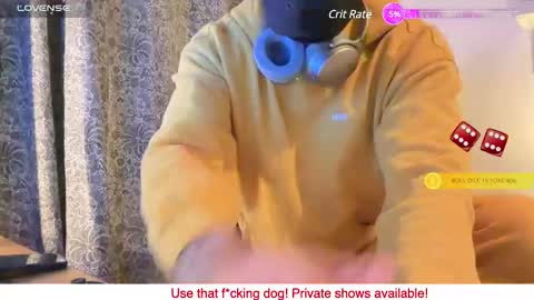 Snapshot of camdogfr chatting on January 9, 11:45 pm camdogfr online show from January 9, 11:45 pm