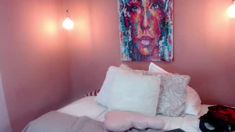 Cami online show from November 7, 8:33 pm