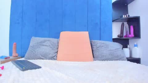 Camila online show from March 11, 4:18 pm