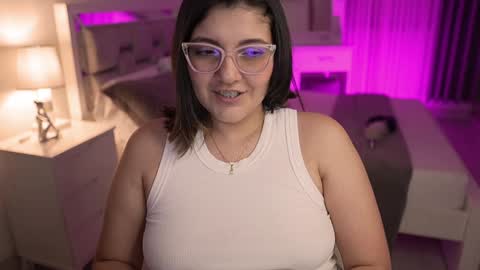 Camila buitrago online show from December 20, 4:31 am