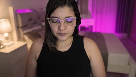 Camila buitrago online show from December 29, 10:47 pm