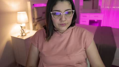 Camila buitrago online show from December 18, 10:13 pm