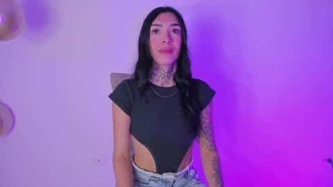  s online show from June 11, 4:10 am