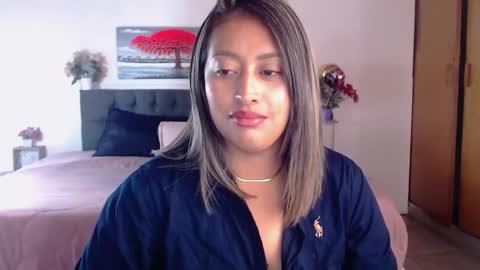 camilaa_m online show from September 30, 2:49 pm