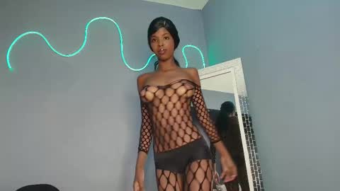 C A M I L A  online show from October 14, 3:37 pm