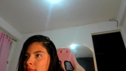camilagomez_ch online show from December 5, 3:23 pm