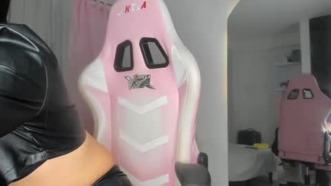 camilagomez_ch online show from December 14, 3:25 pm