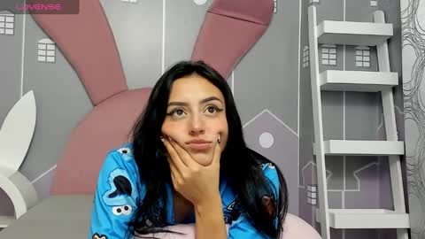 Snapshot of camilahunter__ chatting on February 20, 6:39 am Camila online show from February 20, 6:39 am