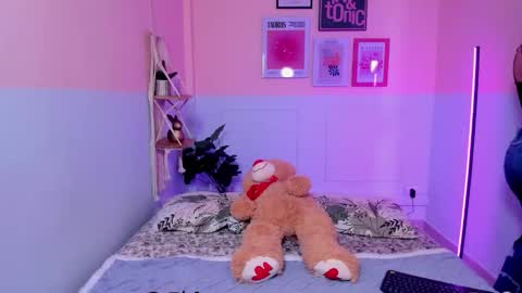 Camila  online show from November 5, 11:56 am