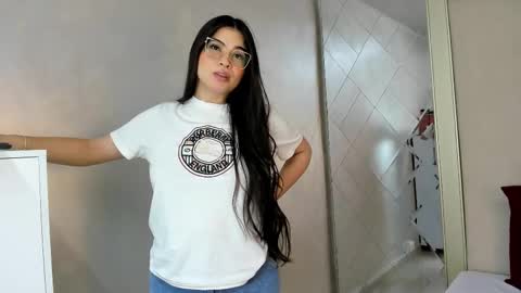 Camila online show from September 14, 5:25 pm