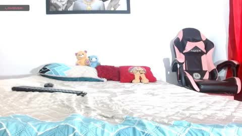 Camila online show from April 15, 2:31 pm