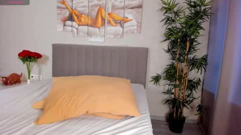 Camilla online show from March 26, 1:44 am