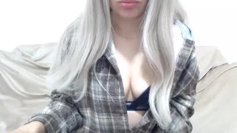 CamilleBunny online show from April 9, 2:26 am