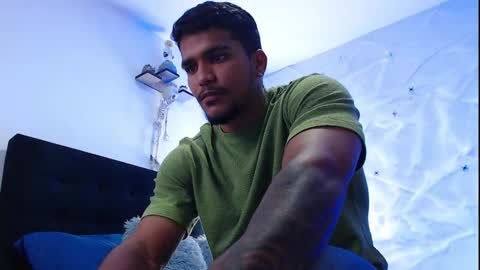 camilo_contre21 online show from October 14, 5:49 pm