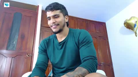 camilo_contre21 online show from May 30, 11:36 pm