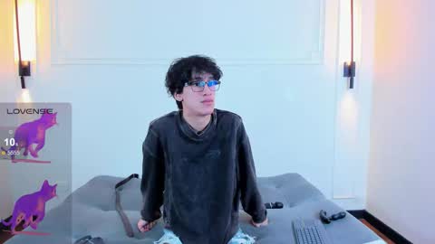 Camilo online show from February 14, 4:04 am