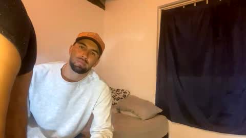 Snapshot of camilor_30 chatting on September 20, 8:28 am camilor_30 online show from September 20, 8:28 am