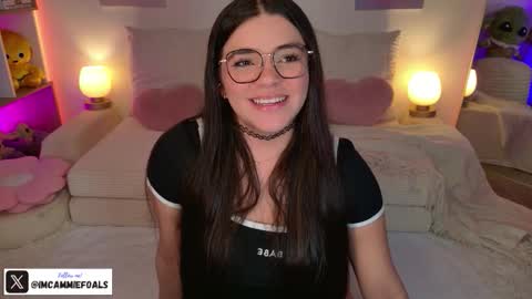   Lets reach 200 thumbs up  online show from February 24, 6:44 pm