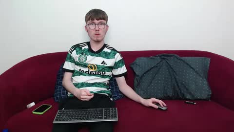       online show from October 21, 6:40 am