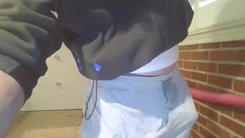 cammyman6900 online show from October 27, 1:33 pm