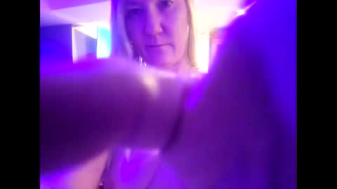 campbellcourtney385 online show from January 11, 4:40 am