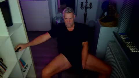 camunication online show from November 13, 4:31 pm