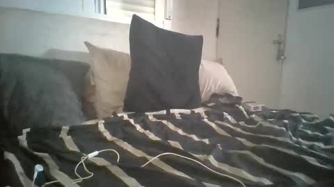 Snapshot of canary_braun chatting on September 10, 3:13 pm canary_braun online show from September 10, 3:13 pm