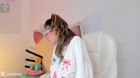 Candase online show from November 20, 4:00 am