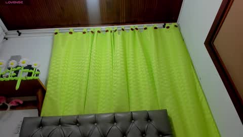 candi afrodita online show from November 6, 7:50 pm