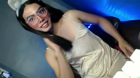 Snapshot of candi_blows chatting on September 16, 4:59 am Candi online show from September 16, 4:59 am