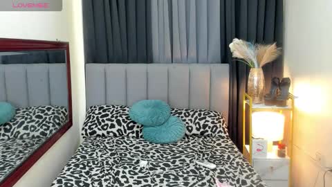 CandiceWilson online show from October 20, 8:19 am