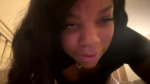 candii719195 online show from September 9, 2:22 am