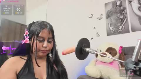 Im ChloeJoin The Fan Club online show from February 28, 4:38 am