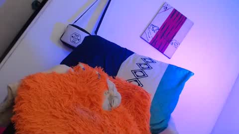 Snapshot of candy_cumyy1 chatting on January 17, 11:49 am candy_cumyy1 online show from January 17, 11:49 am
