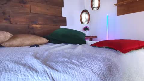 Jolie online show from February 19, 9:58 pm