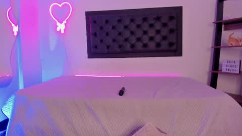 Candy online show from September 24, 3:52 pm