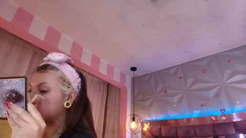 Ania online show from October 4, 11:30 am