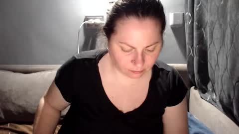 Laura online show from June 10, 7:13 pm