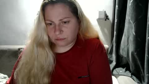 Laura online show from February 26, 1:03 am