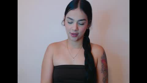 Sara online show from November 6, 7:17 pm