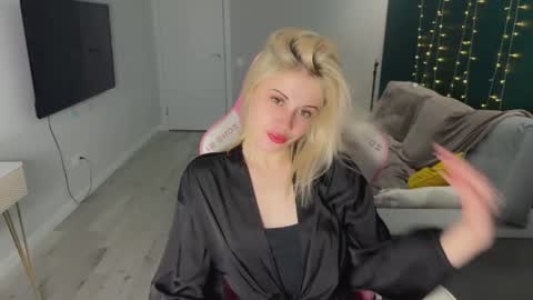 You can call me HH online show from March 20, 7:30 pm