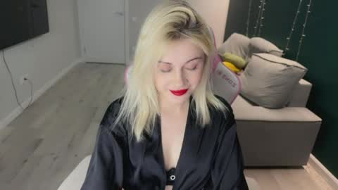 You can call me HH online show from April 14, 5:49 pm