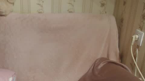 say meow and send tip  online show from February 4, 1:04 pm