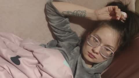 say meow and send tip  online show from March 21, 12:49 am