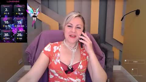 CandyLons online show from October 28, 7:04 pm