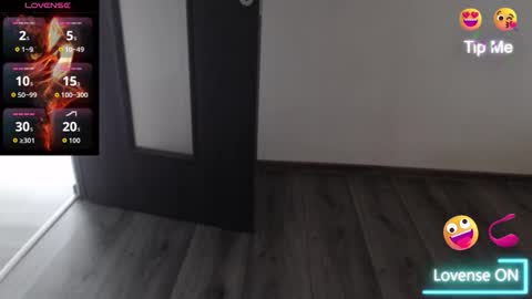 Olivia online show from November 19, 8:35 am