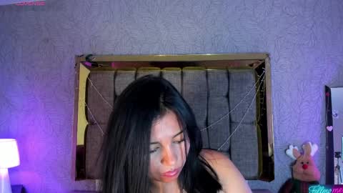 Candys Victoria online show from April 12, 7:45 am